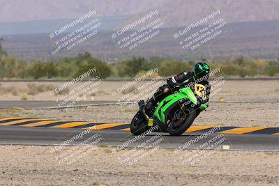 media/Oct-08-2023-CVMA (Sun) [[dbfe88ae3c]]/Race 5 Amateur Supersport Open/